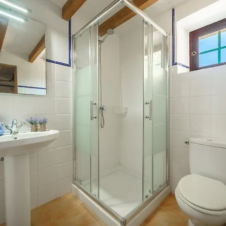 Cas Frare Esb100 By Interhome